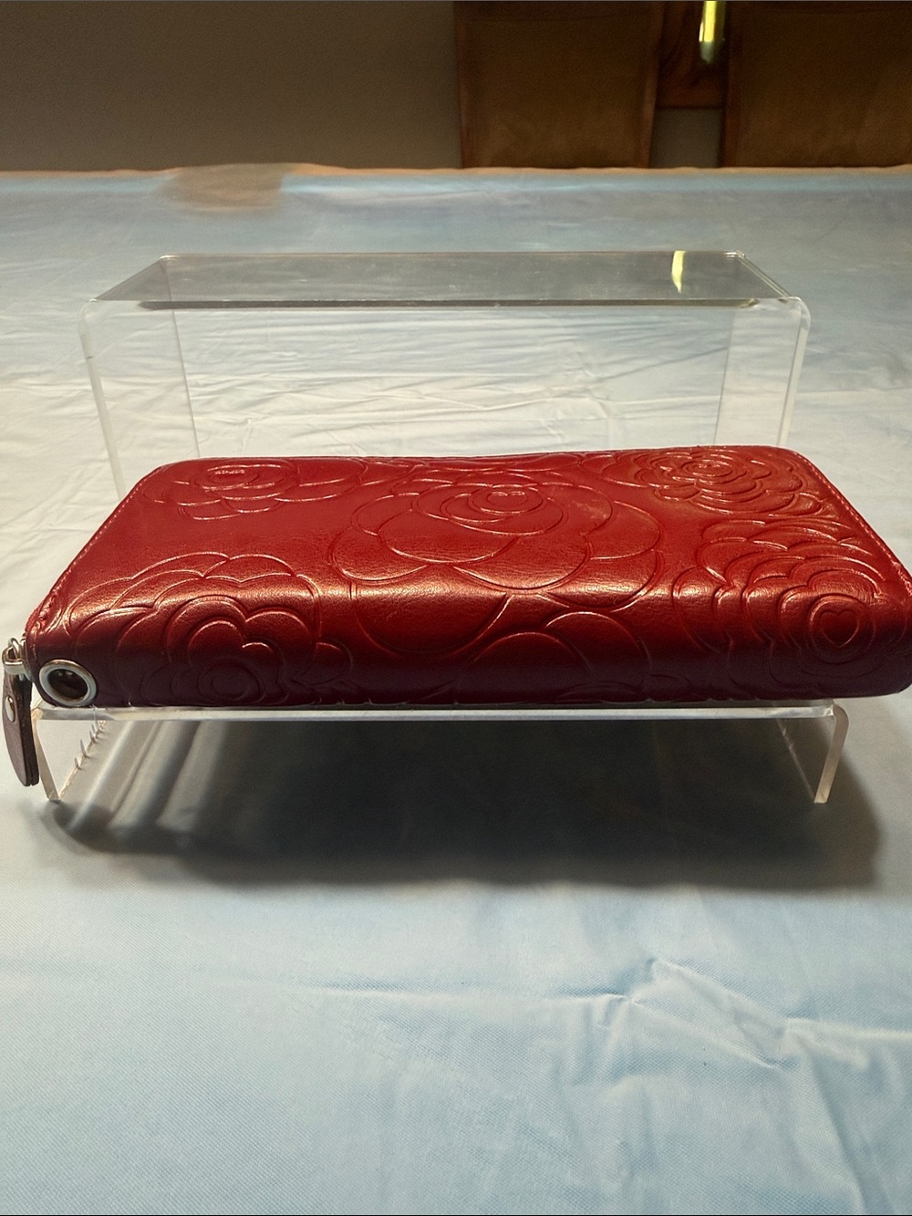 Zip-Around Floral Embossed Wallet - Red - Picture 3 of 4